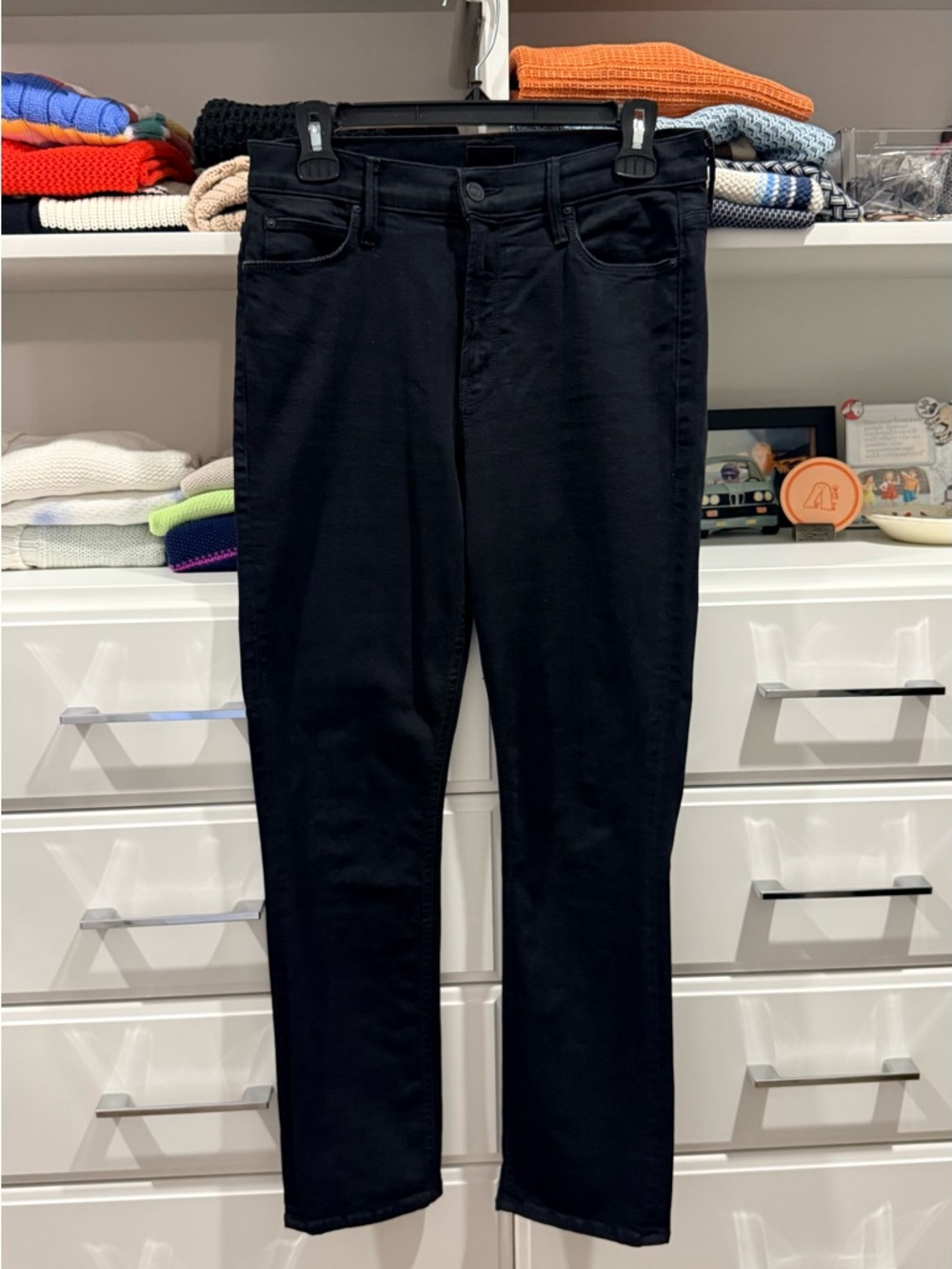MOTHER WOMENS Slim Straight Jeans in Black